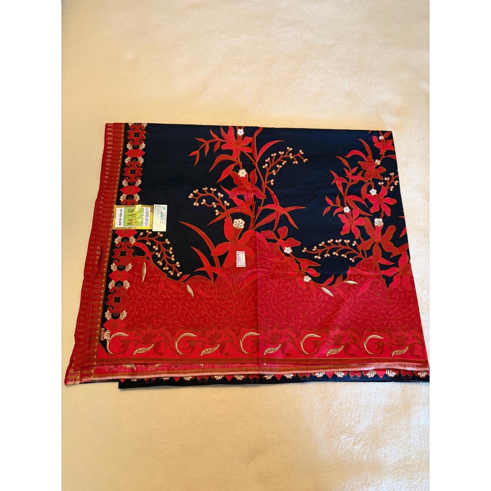 Vintage Indonesian Batik Halus MAS Fabric | Hitam Manis Floral Motif (92" x 80")